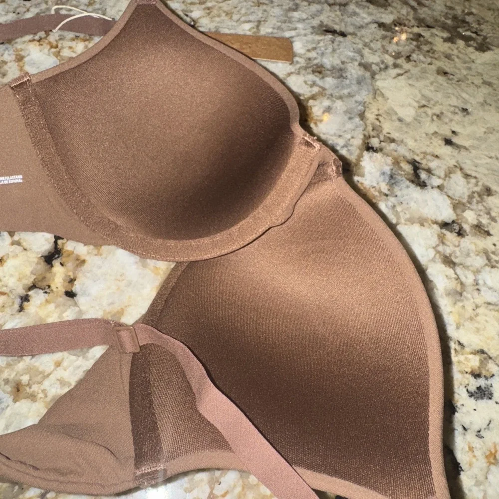 💕SKIMS Fits Everybody T-Shirt Padded Demi Bra Brown Jasper 32C NWT - Picture 8 of 8